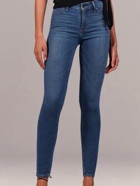 Abercrombie & Fitch Harper low rise jean leggings med/dark rinse 24 short / OOS